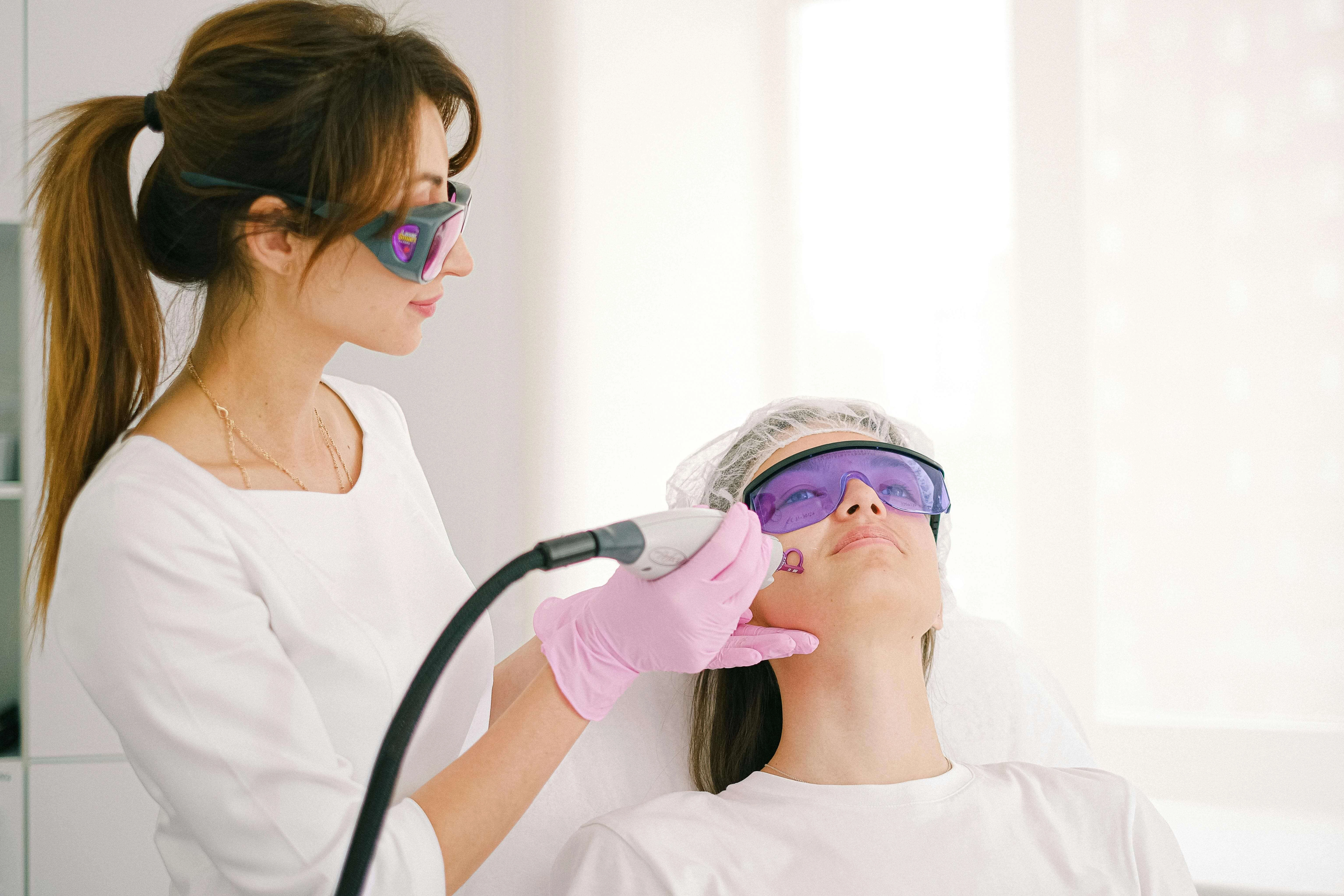 Carbon Laser Peeling